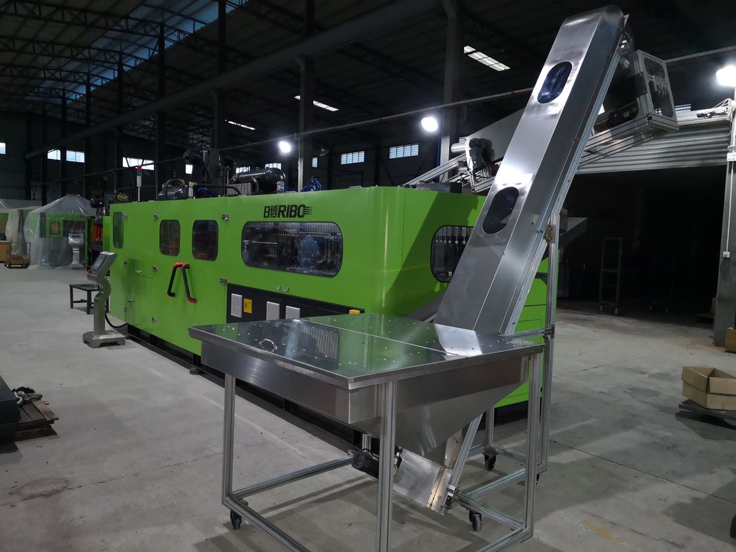 Milk Drink Pet Bottle Blow Molding Machine Multi Capacity With 105mm Cavity Pitch